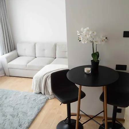 Suur-posti Aparthotel Pärnu