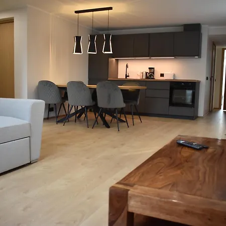 Suur-posti Aparthotel 3*